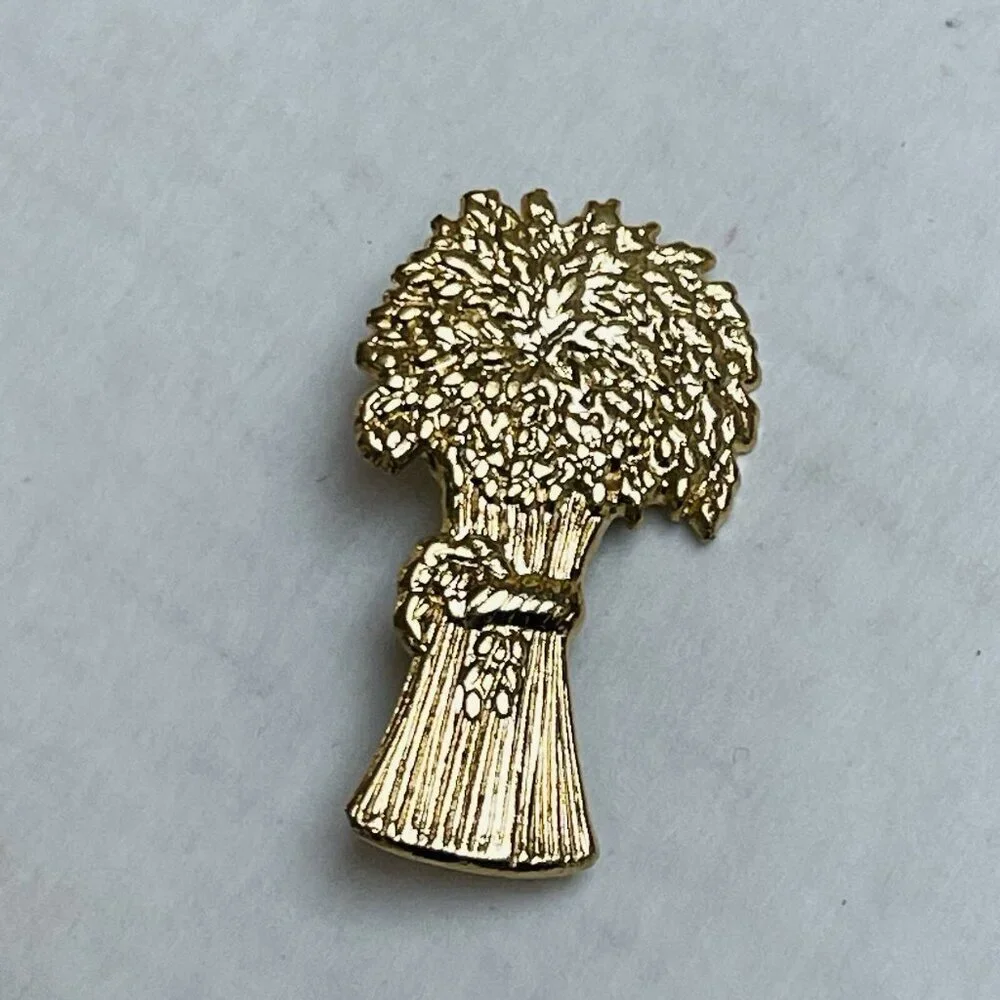 Vintage Gold Tone Wheat Sheaf Prosperity Symbol Fashion Pin Brooch‎ Party